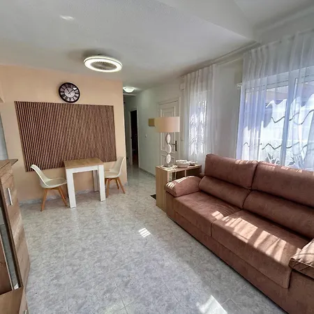Casa Almendros Torrevieja